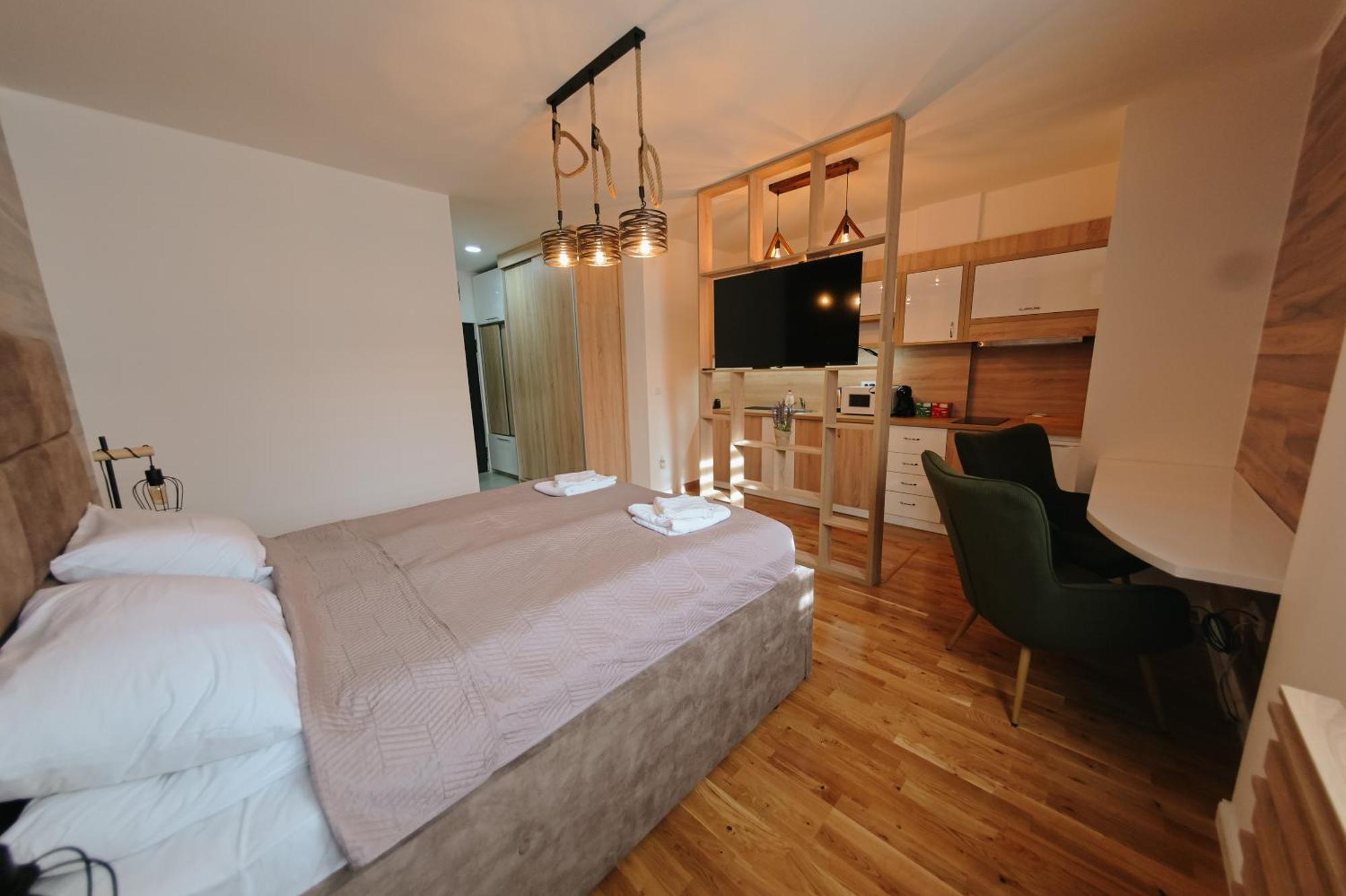 A-apartmani Apartment *